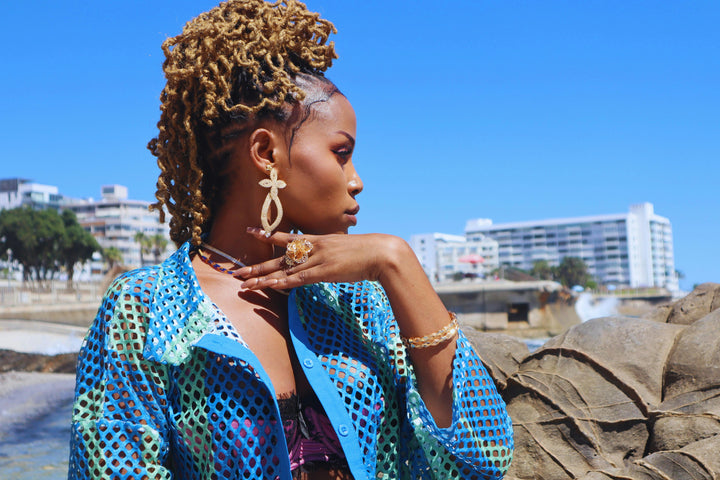 How to Banish the Fibers That May Haunt Your Locs