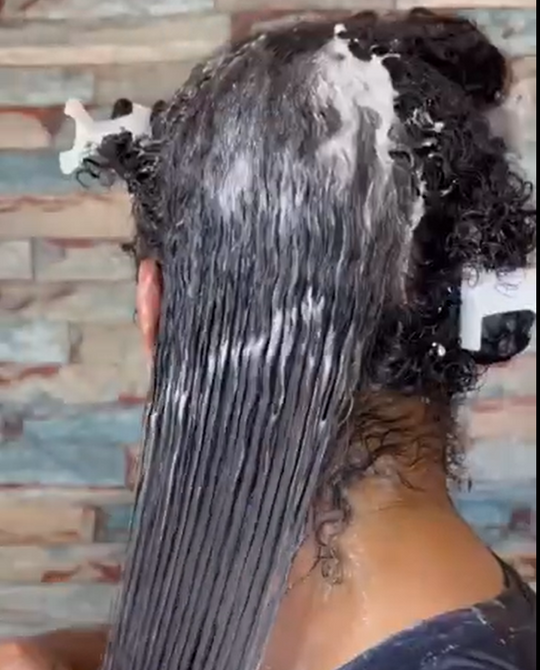 Distribute through wet hair