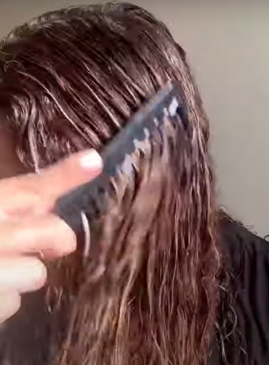 Distribute through wet hair